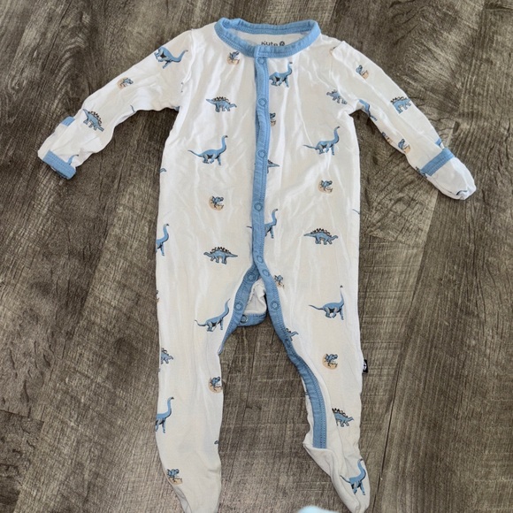 Kyte BABY Dinosaur Print Footie in Blue and White 0-3M - Picture 1 of 3